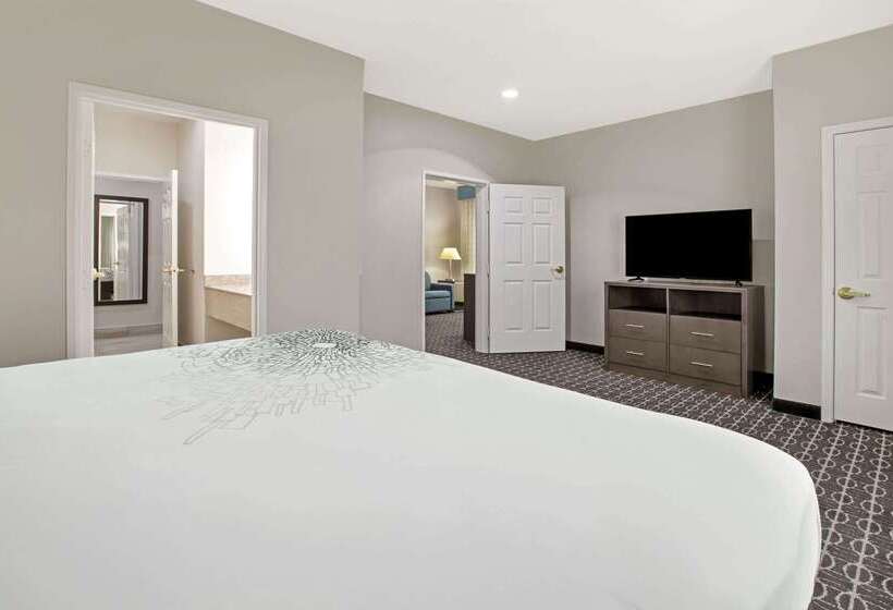 Отель La Quinta By Wyndham Sulphur Springs