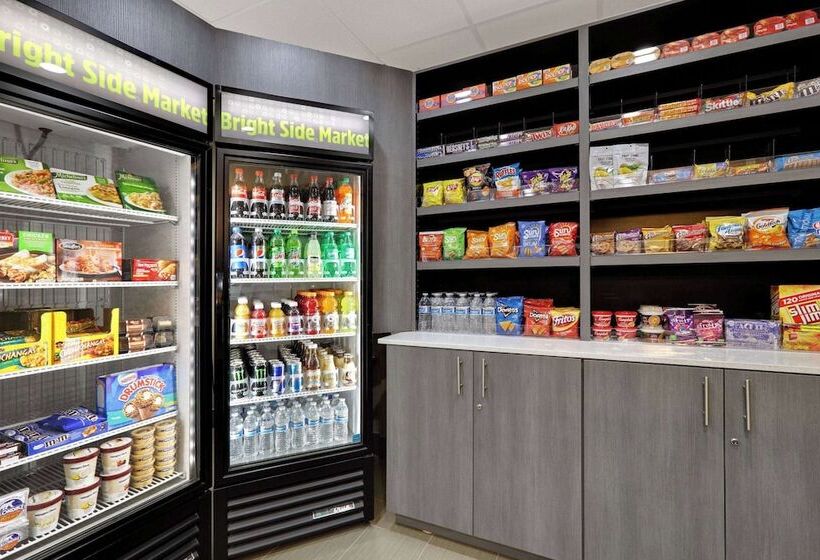 Отель La Quinta By Wyndham Sulphur Springs