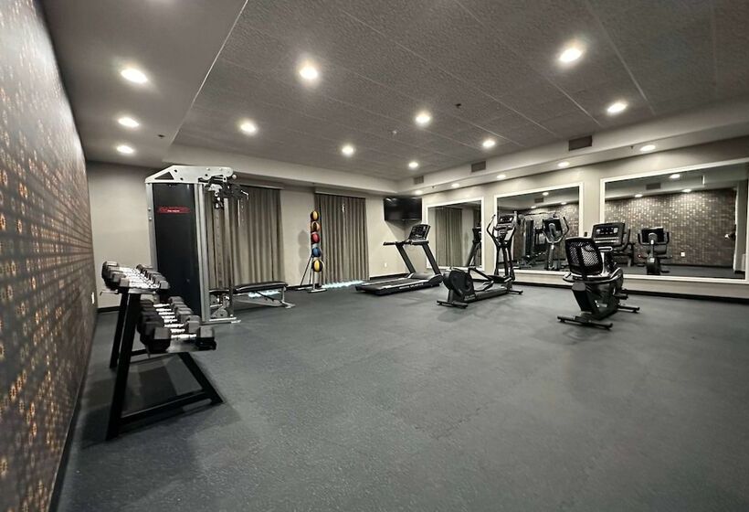 Отель La Quinta By Wyndham Sulphur Springs