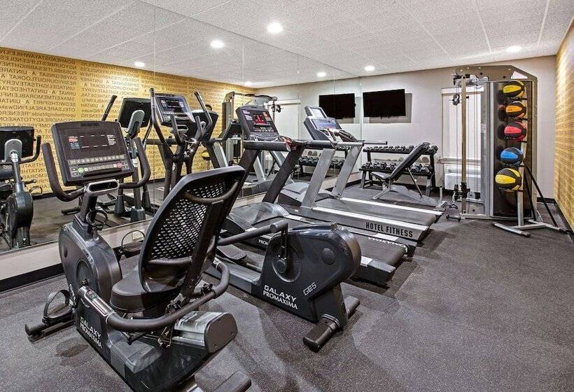 Отель La Quinta By Wyndham Sulphur Springs