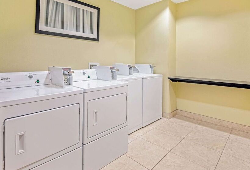 فندق La Quinta Inn & Suites By Wyndham Woodward