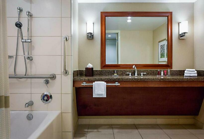 בית מלון כפרי Macon Marriott City Center