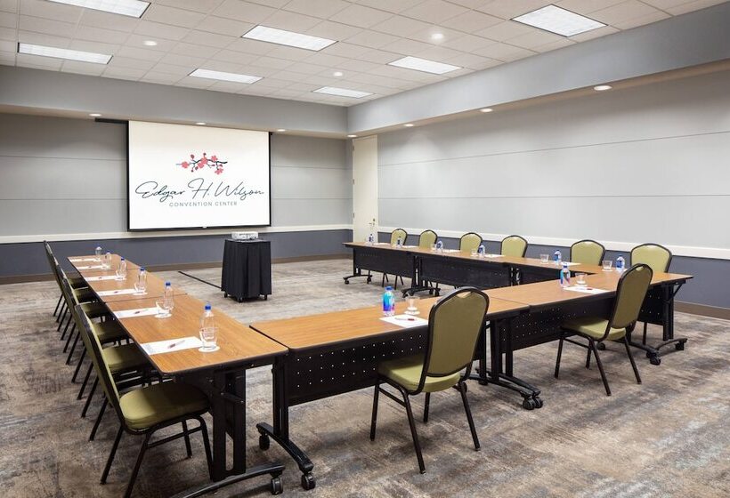 בית מלון כפרי Macon Marriott City Center