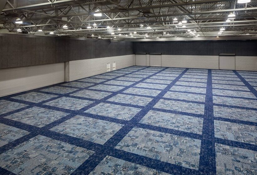 בית מלון כפרי Macon Marriott City Center