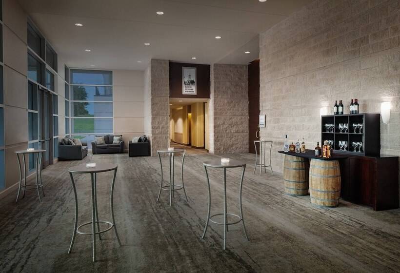 בית מלון כפרי Macon Marriott City Center