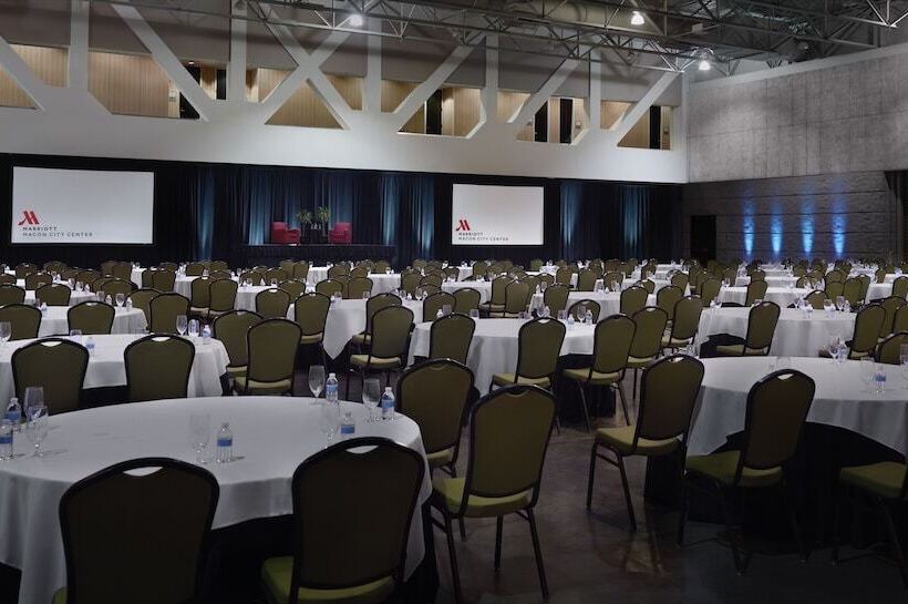 בית מלון כפרי Macon Marriott City Center