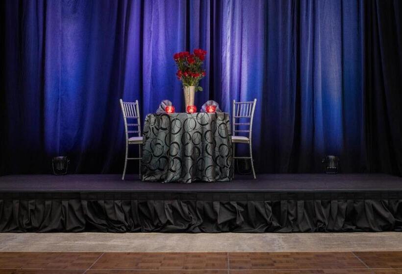 בית מלון כפרי Macon Marriott City Center