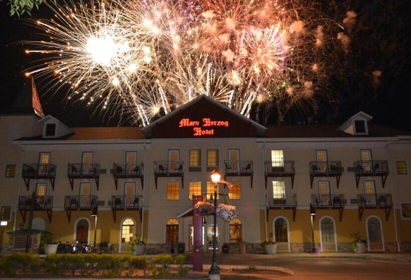 فندق Marv Herzog