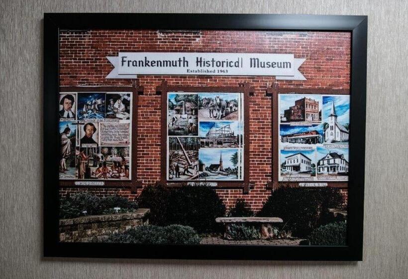 فندق Marv Herzog