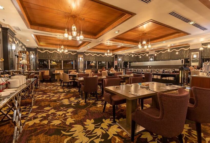 فندق New World Suites