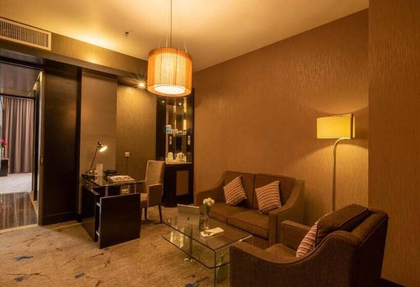 فندق New World Suites