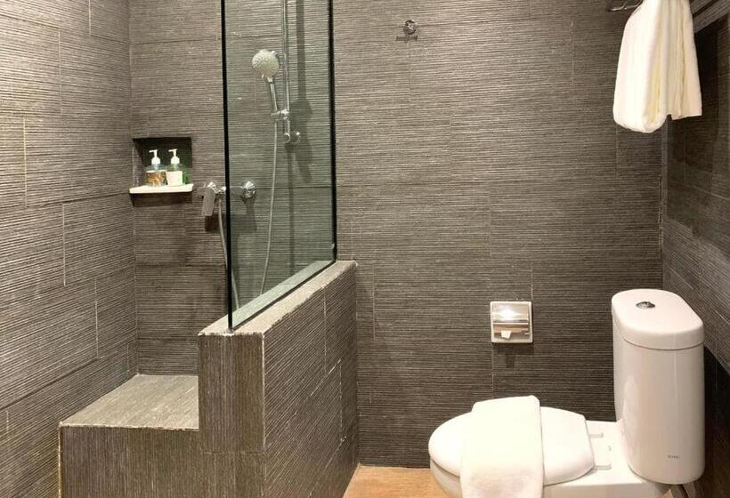 בית מלון כפרי Novus Giri Resort & Spa