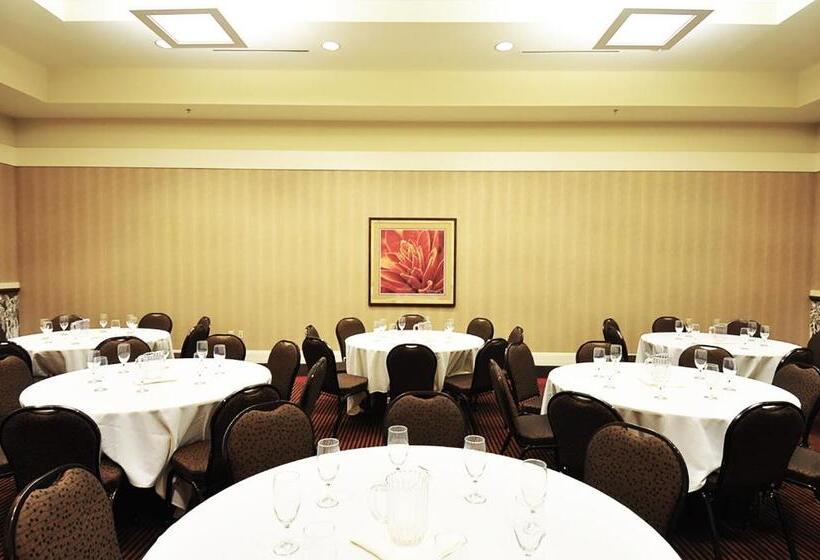 Overton Hotel And Conference Center