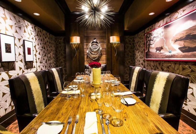 Overton Hotel And Conference Center