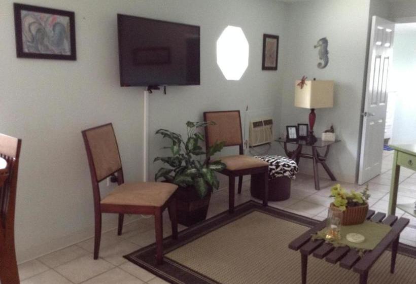 فندق Paradise Cove at Lemon Bay