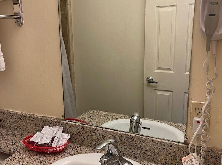 فندق Riverside Inn & Suites Santa Cruz