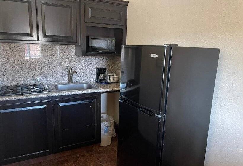 فندق Riverside Inn & Suites Santa Cruz