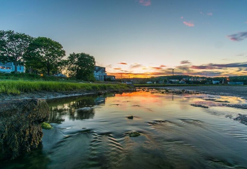 فندق Rockport Inn And Suites