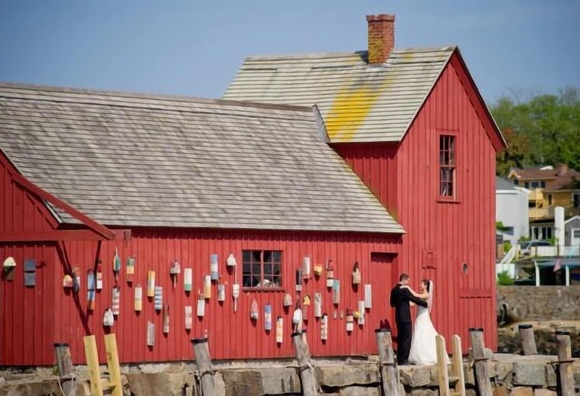 فندق Rockport Inn And Suites