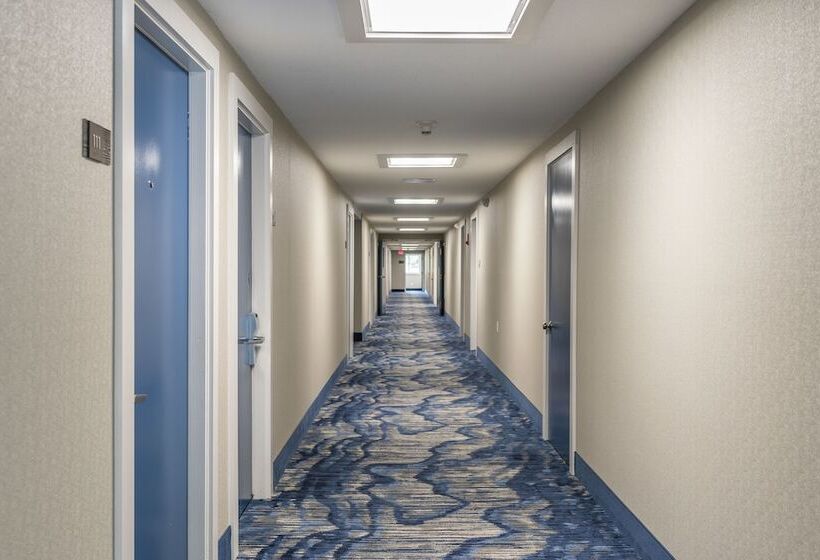 فندق Rockport Inn And Suites