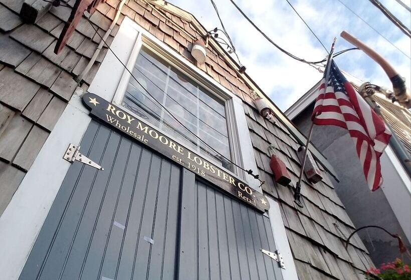 فندق Rockport Inn And Suites