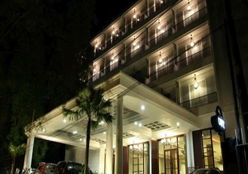 Отель Royal Bogor