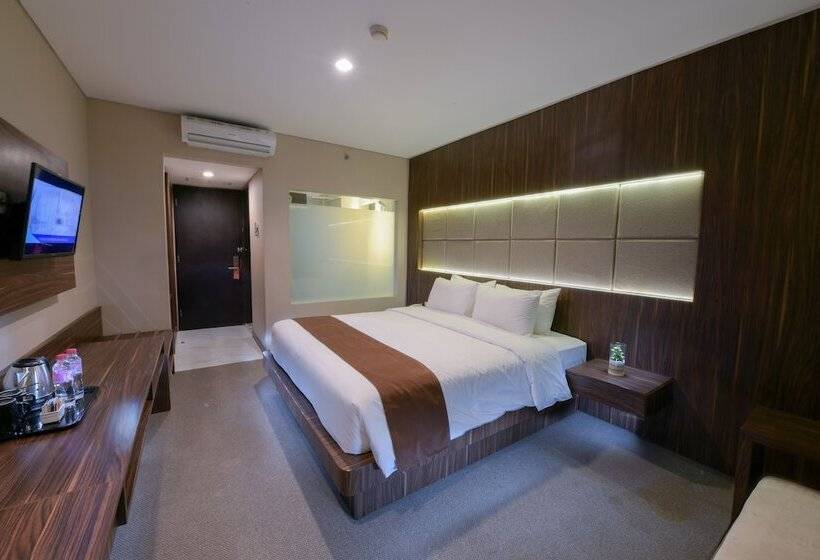 هتل Royal Regantris Cendana
