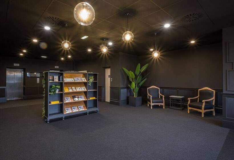 هتل Seminario Aeropuerto Bilbao