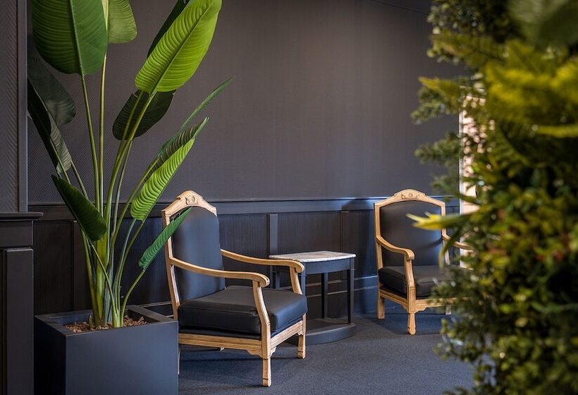 هتل Seminario Aeropuerto Bilbao