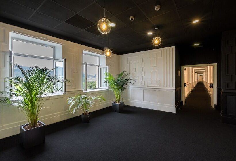 هتل Seminario Aeropuerto Bilbao