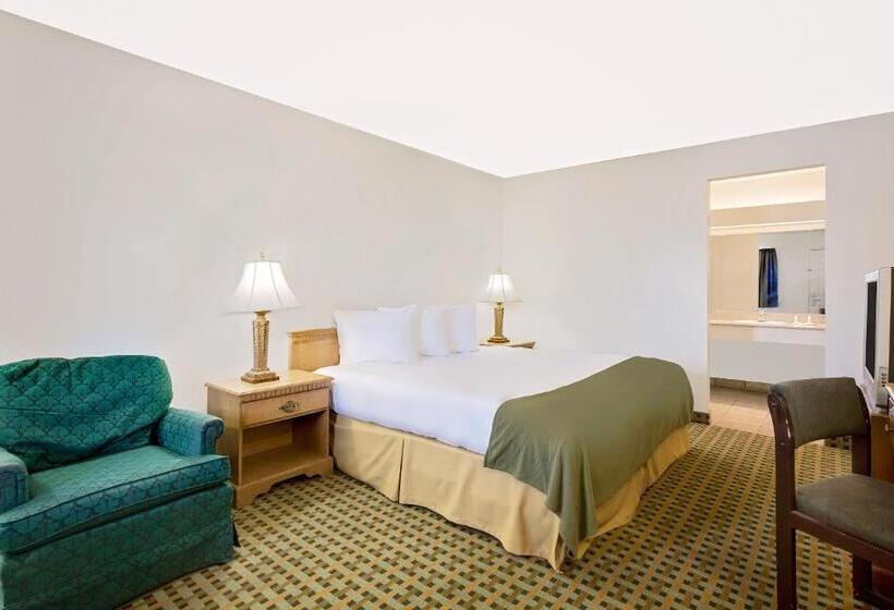 호텔 Silver Queen Inn