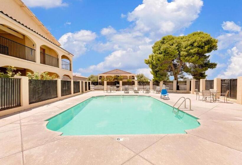 ホテル Silver Queen Inn