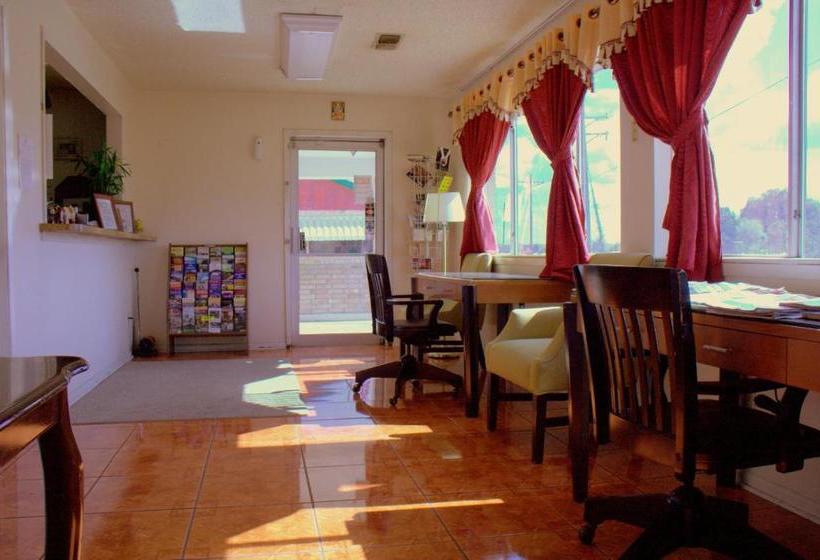 هتل Somerville Inn And Suites