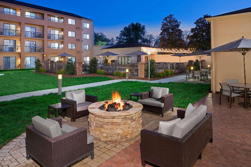 هتل Sonesta Select Raleigh Durham Airport Morrisville