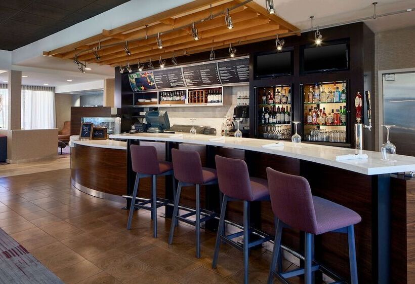 هتل Sonesta Select Raleigh Durham Airport Morrisville