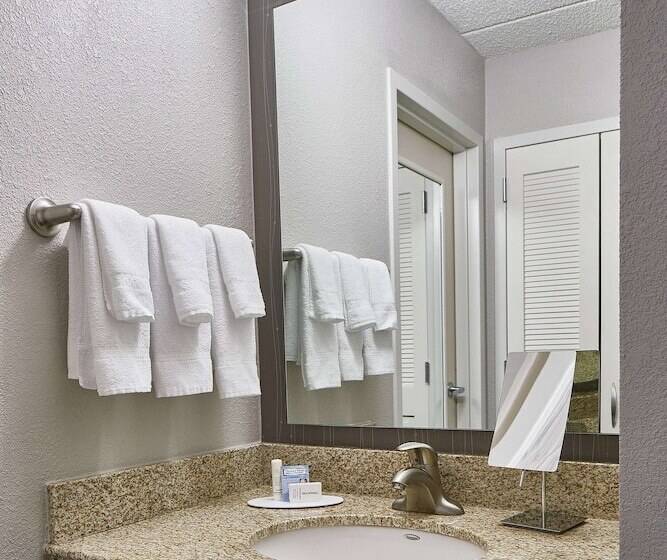 هتل Sonesta Select Raleigh Durham Airport Morrisville