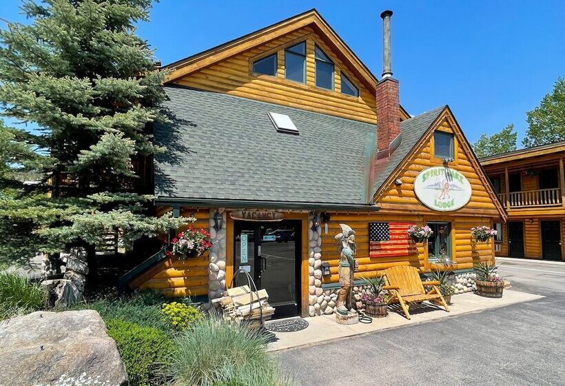 فندق Spirit Lake Lodge