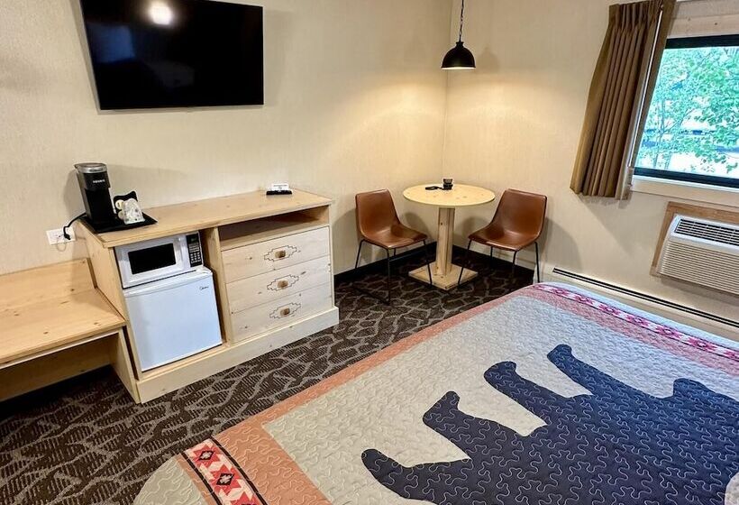 فندق Spirit Lake Lodge