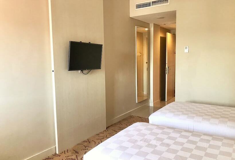 בית מלון כפרי Swissbelinn Balikpapan