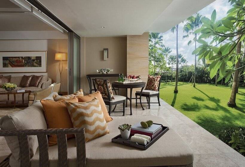 Отель The Mulia Bali