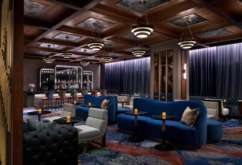 فندق The Opus Westchester, Autograph Collection