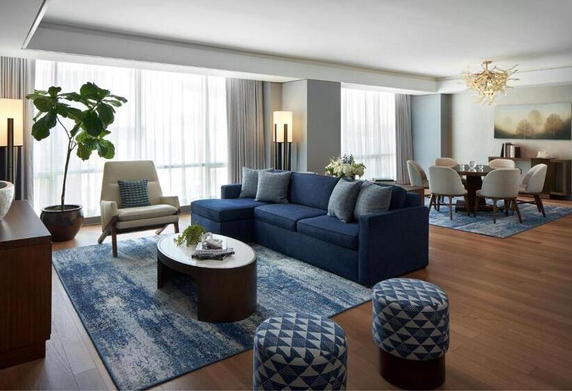 فندق The Opus Westchester, Autograph Collection