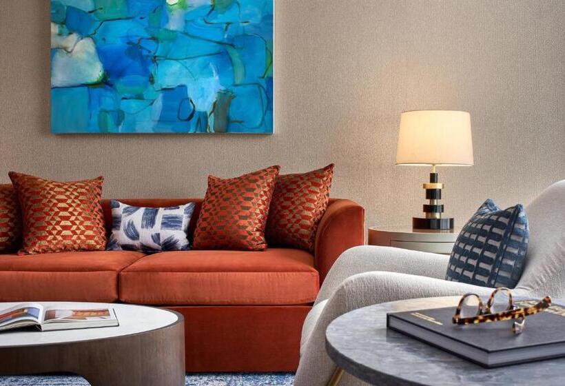 فندق The Opus Westchester, Autograph Collection