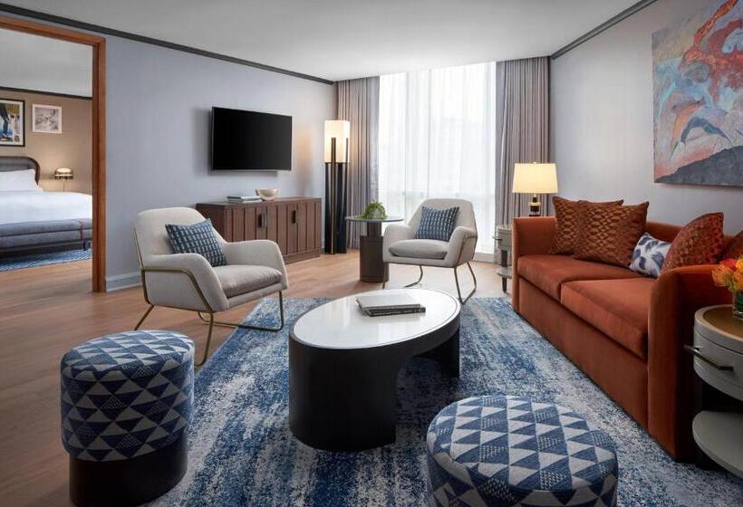 فندق The Opus Westchester, Autograph Collection