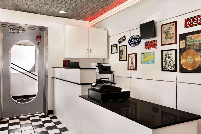 فندق Travelodge By Wyndham Low Moor Near Covington