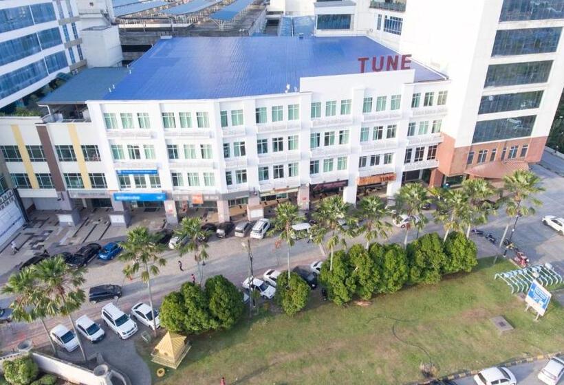 Tune Hotels   1 Borneo, Kota Kinabalu