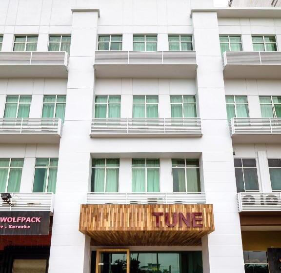 Tune Hotels   1 Borneo, Kota Kinabalu