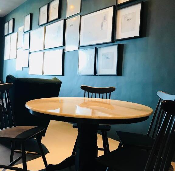 Tune Hotels   1 Borneo, Kota Kinabalu