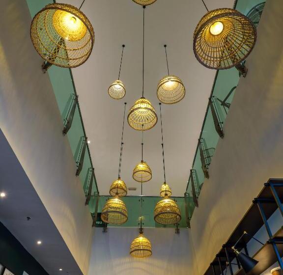 Tune Hotels   1 Borneo, Kota Kinabalu