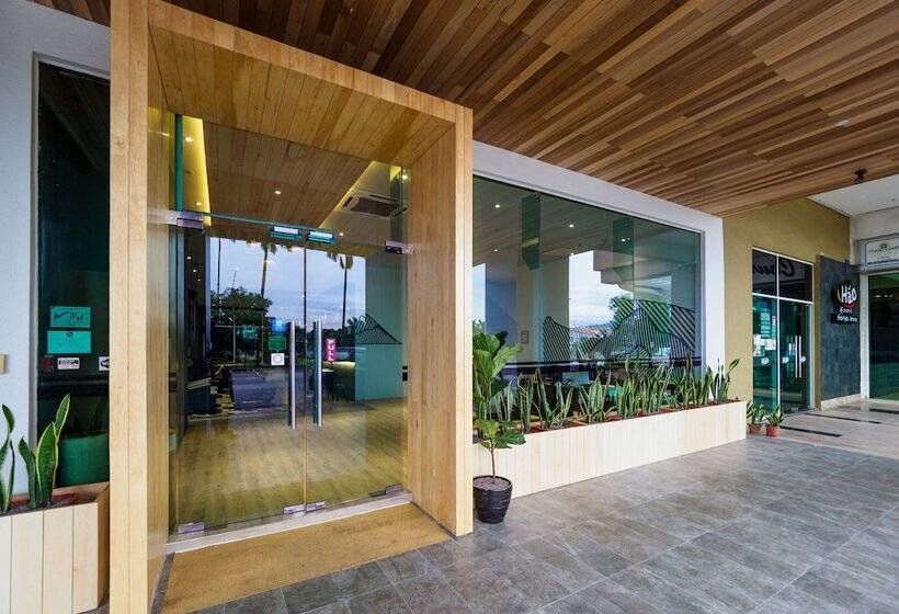 Tune Hotels   1 Borneo, Kota Kinabalu